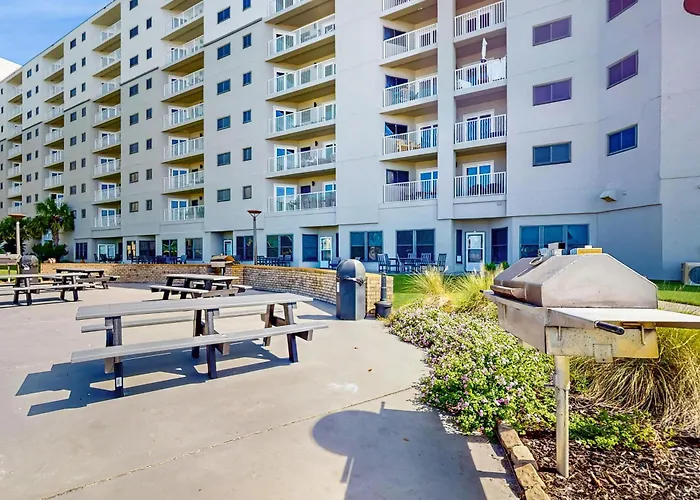 Coastal With Open Layout Nautical Theme Smart Tvs Access & Ac Holiday home