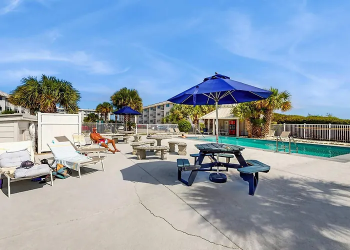 Coastal With Open Layout Nautical Theme Smart Tvs Access & Ac *