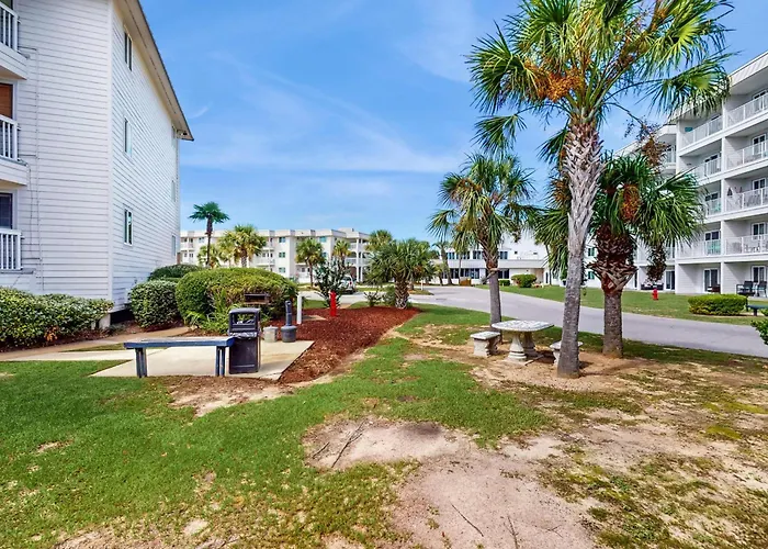 Coastal With Open Layout Nautical Theme Smart Tvs Access & Ac *
